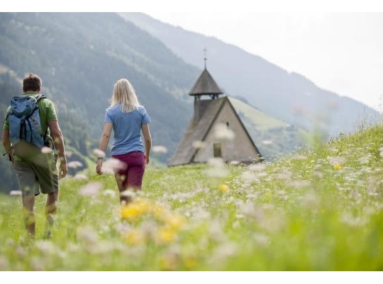 base-item__image lazyload