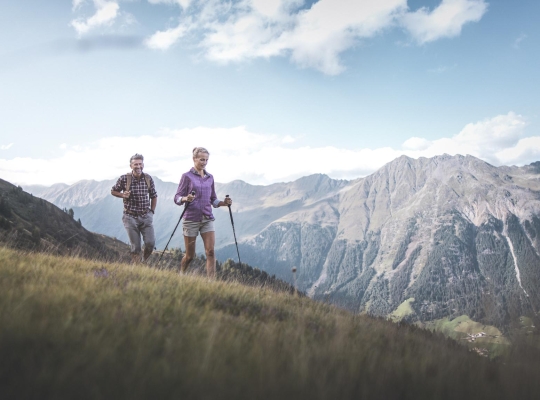 base-item__image lazyload